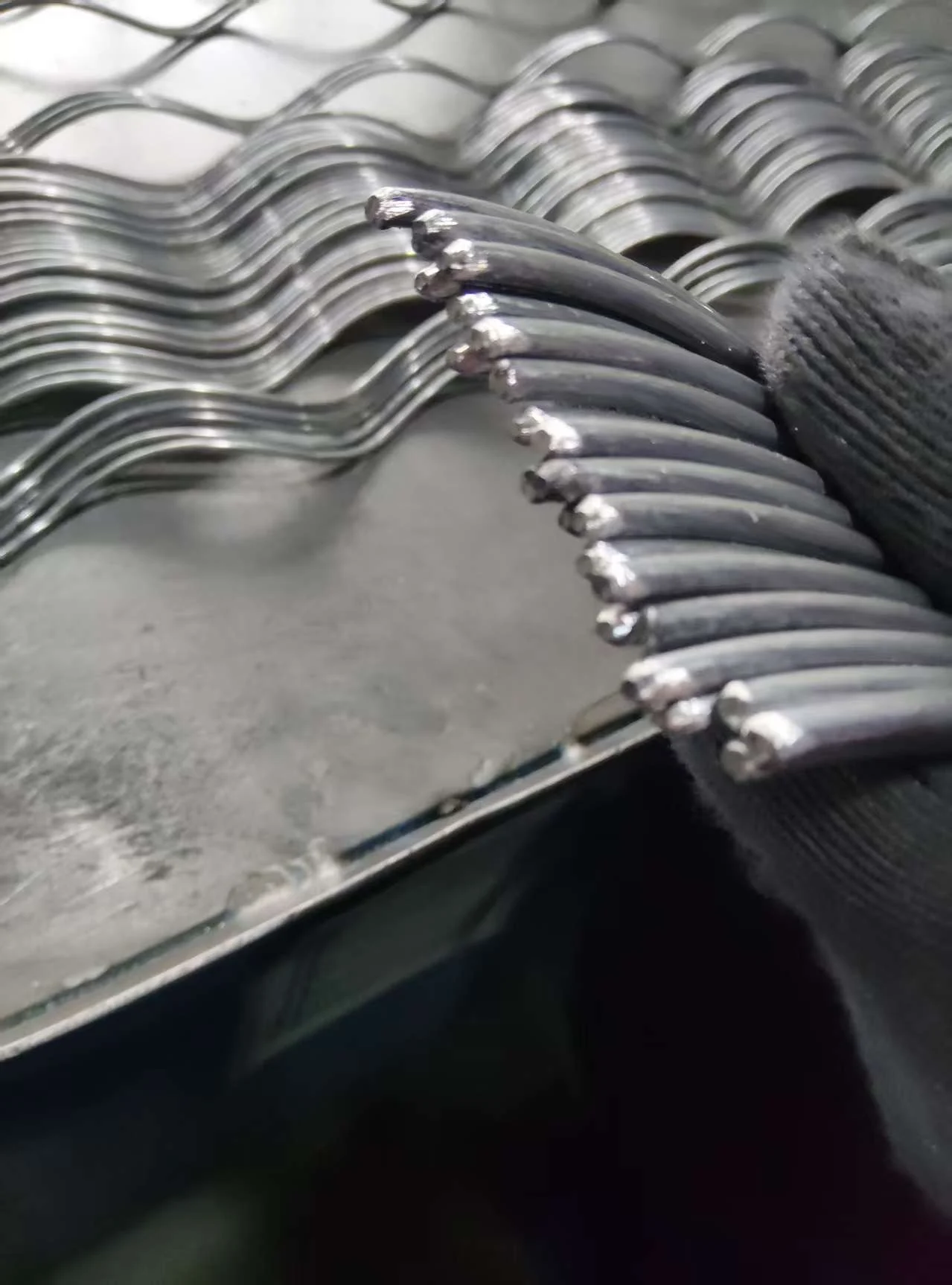 Preformed Line Fittings Production Line: What Information Is Required? 3 Preformed Fittings Wire Material